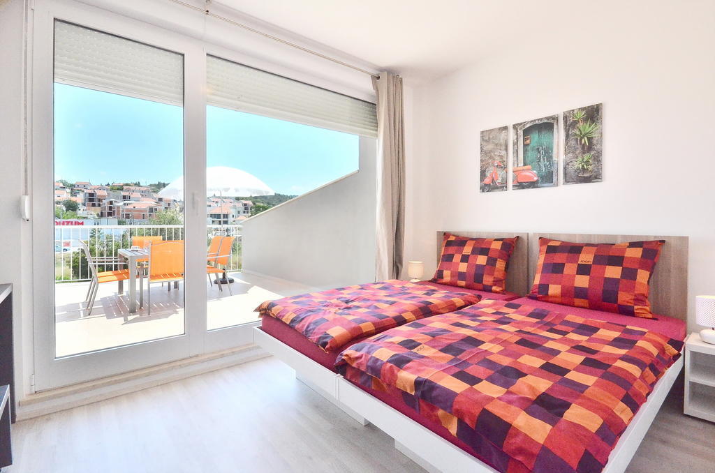 Bretia Apartments Сутиван Стая снимка
