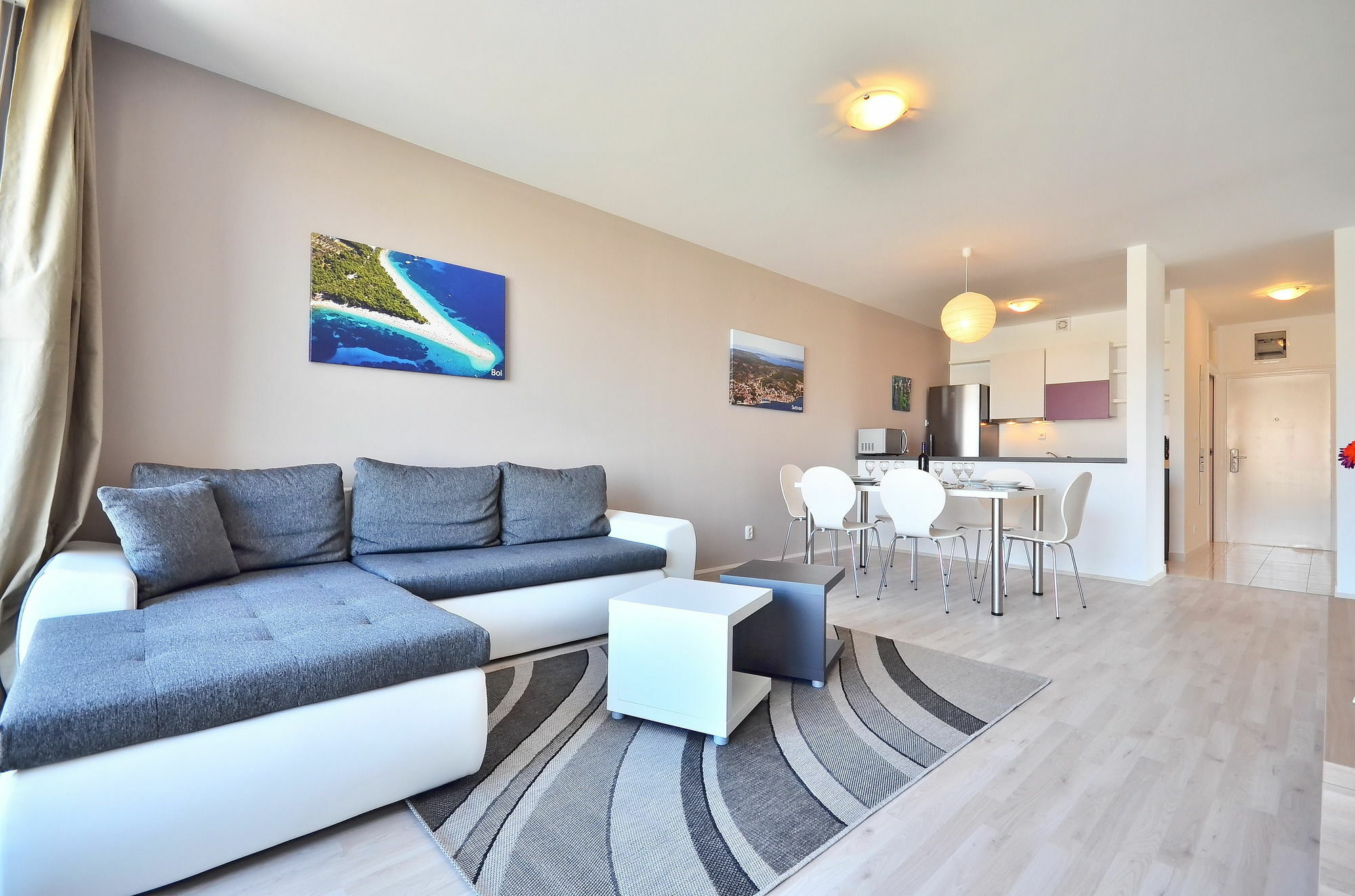 Bretia Apartments Сутиван Екстериор снимка