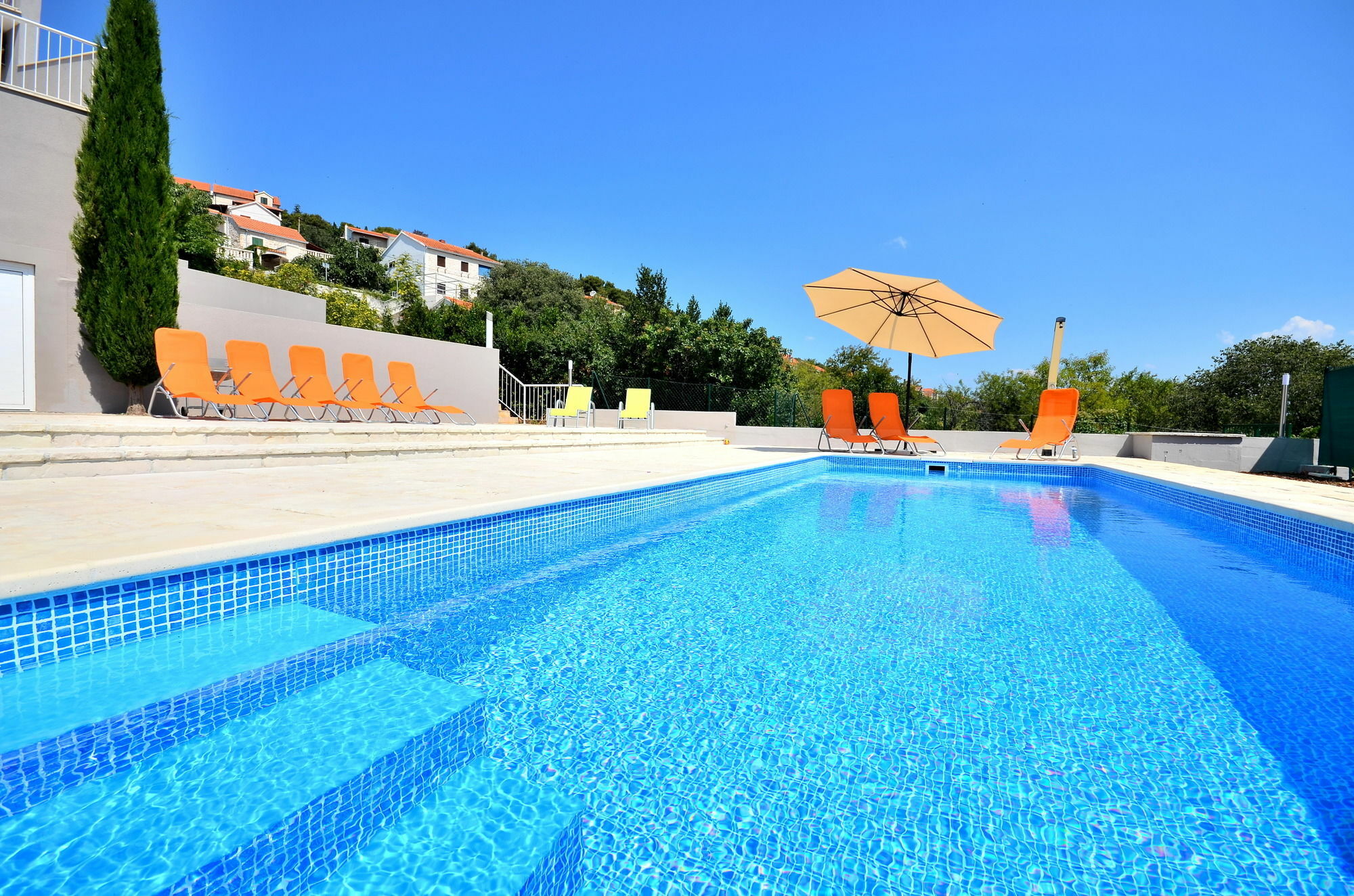 Bretia Apartments Сутиван Екстериор снимка