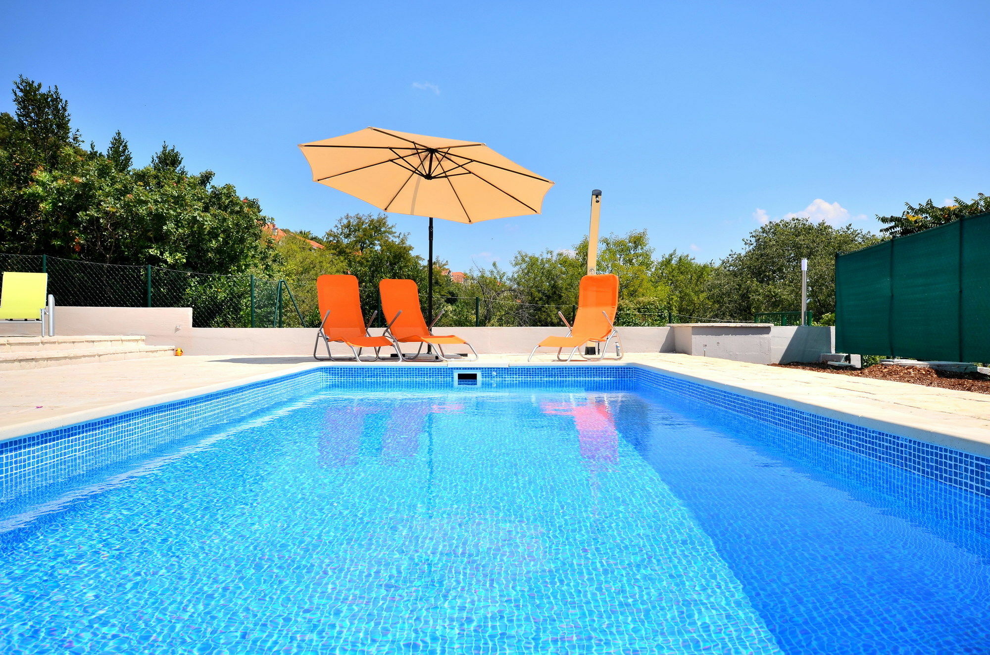 Bretia Apartments Сутиван Екстериор снимка